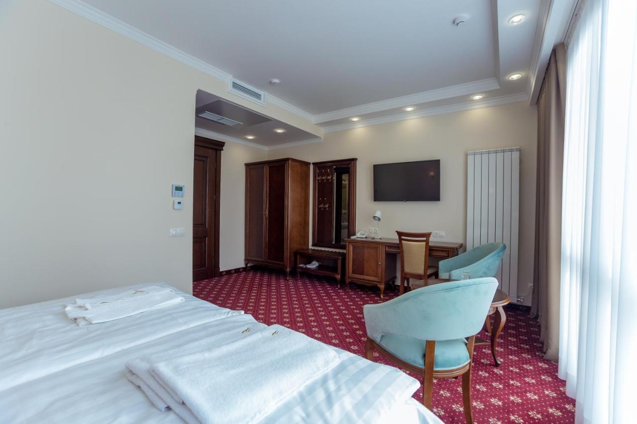Ambassador Hotel Chisinau Eksteriør bilde