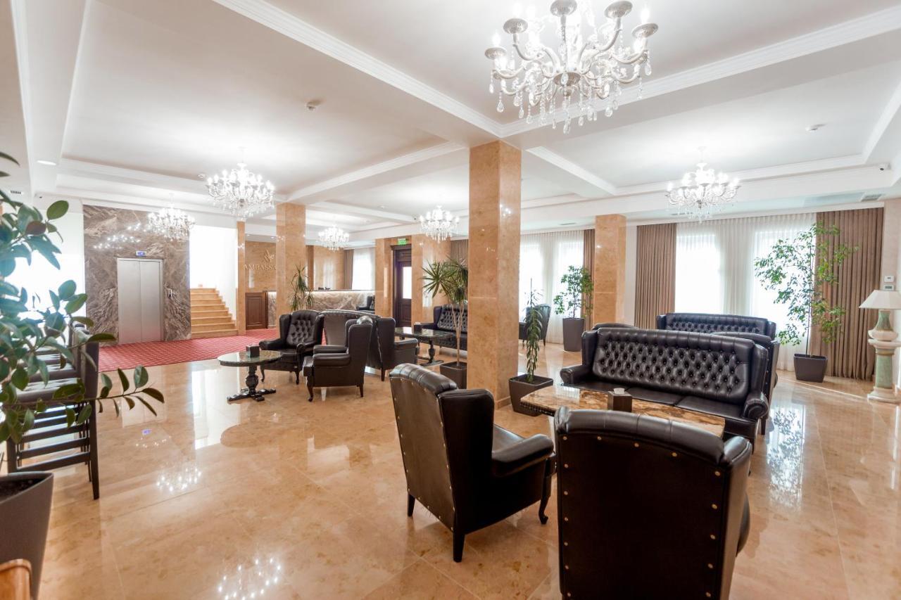 Ambassador Hotel Chisinau Eksteriør bilde