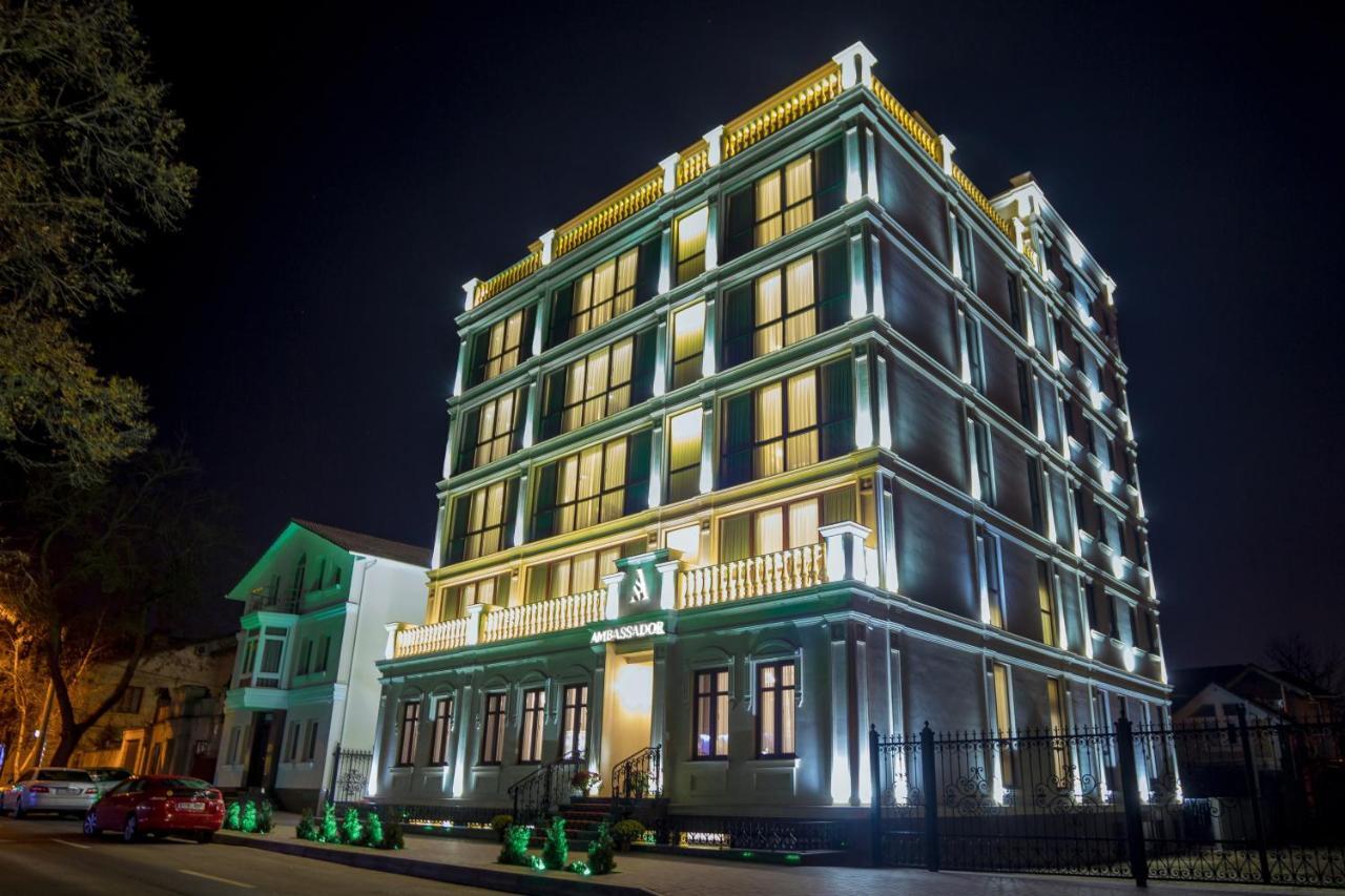 Ambassador Hotel Chisinau Eksteriør bilde